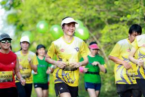 BIB: 0332
                            <button type="button" onclick="openModal(5135243)" class="btn btn-primary btn-sm float-right btn-popup" data-toggle="modal" data-target=".modal-high-quality">
                        <i class="fas fa-shopping-cart"></i> Add to Cart
                    </button>
                                            <button type="button" onclick="isThisMe(5135243, true)" class="btn btn-success btn-sm float-right btn-popup btn-isme hidden" data-toggle="tooltip" data-placement="bottom" title="นี่คือรูปของคุณใช่ไหม คลิกที่นี่เพื่อเอาเข้าอัลบั้ม">
                        <i class="fas fa-plus"></i> Add to album
                    </button>
                    <button type="button" onclick="isThisMe(5135243, false)" class="btn btn-warning btn-sm float-right btn-popup btn-isnotme hidden">
                        <i class="fas fa-ban"></i> Remove from album
                    </button>