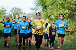 BIB: 1316, 0394, 1319
                            <button type="button" onclick="openModal(5135709)" class="btn btn-primary btn-sm float-right btn-popup" data-toggle="modal" data-target=".modal-high-quality">
                        <i class="fas fa-shopping-cart"></i> Add to Cart
                    </button>
                                            <button type="button" onclick="isThisMe(5135709, true)" class="btn btn-success btn-sm float-right btn-popup btn-isme hidden" data-toggle="tooltip" data-placement="bottom" title="นี่คือรูปของคุณใช่ไหม คลิกที่นี่เพื่อเอาเข้าอัลบั้ม">
                        <i class="fas fa-plus"></i> Add to album
                    </button>
                    <button type="button" onclick="isThisMe(5135709, false)" class="btn btn-warning btn-sm float-right btn-popup btn-isnotme hidden">
                        <i class="fas fa-ban"></i> Remove from album
                    </button>