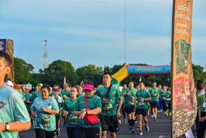 BIB: 4667, 235, 728
                            <button type="button" onclick="openModal(5212283)" class="btn btn-primary btn-sm float-right btn-popup" data-toggle="modal" data-target=".modal-high-quality">
                        <i class="fas fa-shopping-cart"></i> Add to Cart
                    </button>
                                            <button type="button" onclick="isThisMe(5212283, true)" class="btn btn-success btn-sm float-right btn-popup btn-isme hidden" data-toggle="tooltip" data-placement="bottom" title="นี่คือรูปของคุณใช่ไหม คลิกที่นี่เพื่อเอาเข้าอัลบั้ม">
                        <i class="fas fa-plus"></i> Add to album
                    </button>
                    <button type="button" onclick="isThisMe(5212283, false)" class="btn btn-warning btn-sm float-right btn-popup btn-isnotme hidden">
                        <i class="fas fa-ban"></i> Remove from album
                    </button>