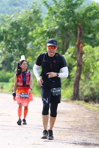 BIB: 1109, 433
                            <button type="button" onclick="openModal(5172015)" class="btn btn-primary btn-sm float-right btn-popup" data-toggle="modal" data-target=".modal-high-quality">
                        <i class="fas fa-shopping-cart"></i> Add to Cart
                    </button>
                                            <button type="button" onclick="isThisMe(5172015, true)" class="btn btn-success btn-sm float-right btn-popup btn-isme hidden" data-toggle="tooltip" data-placement="bottom" title="นี่คือรูปของคุณใช่ไหม คลิกที่นี่เพื่อเอาเข้าอัลบั้ม">
                        <i class="fas fa-plus"></i> Add to album
                    </button>
                    <button type="button" onclick="isThisMe(5172015, false)" class="btn btn-warning btn-sm float-right btn-popup btn-isnotme hidden">
                        <i class="fas fa-ban"></i> Remove from album
                    </button>