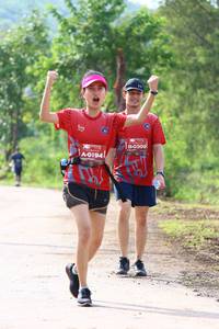 BIB: 0309, 0194
                            <button type="button" onclick="openModal(5163295)" class="btn btn-primary btn-sm float-right btn-popup" data-toggle="modal" data-target=".modal-high-quality">
                        <i class="fas fa-shopping-cart"></i> Add to Cart
                    </button>
                                            <button type="button" onclick="isThisMe(5163295, true)" class="btn btn-success btn-sm float-right btn-popup btn-isme hidden" data-toggle="tooltip" data-placement="bottom" title="นี่คือรูปของคุณใช่ไหม คลิกที่นี่เพื่อเอาเข้าอัลบั้ม">
                        <i class="fas fa-plus"></i> Add to album
                    </button>
                    <button type="button" onclick="isThisMe(5163295, false)" class="btn btn-warning btn-sm float-right btn-popup btn-isnotme hidden">
                        <i class="fas fa-ban"></i> Remove from album
                    </button>