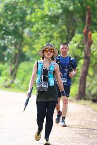 BIB: 188
                            <button type="button" onclick="openModal(5181237)" class="btn btn-primary btn-sm float-right btn-popup" data-toggle="modal" data-target=".modal-high-quality">
                        <i class="fas fa-shopping-cart"></i> Add to Cart
                    </button>
                                            <button type="button" onclick="isThisMe(5181237, true)" class="btn btn-success btn-sm float-right btn-popup btn-isme hidden" data-toggle="tooltip" data-placement="bottom" title="นี่คือรูปของคุณใช่ไหม คลิกที่นี่เพื่อเอาเข้าอัลบั้ม">
                        <i class="fas fa-plus"></i> Add to album
                    </button>
                    <button type="button" onclick="isThisMe(5181237, false)" class="btn btn-warning btn-sm float-right btn-popup btn-isnotme hidden">
                        <i class="fas fa-ban"></i> Remove from album
                    </button>