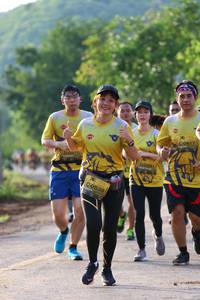 BIB: 617, 961, 0539
                            <button type="button" onclick="openModal(5043941)" class="btn btn-primary btn-sm float-right btn-popup" data-toggle="modal" data-target=".modal-high-quality">
                        <i class="fas fa-shopping-cart"></i> Add to Cart
                    </button>
                                            <button type="button" onclick="isThisMe(5043941, true)" class="btn btn-success btn-sm float-right btn-popup btn-isme hidden" data-toggle="tooltip" data-placement="bottom" title="นี่คือรูปของคุณใช่ไหม คลิกที่นี่เพื่อเอาเข้าอัลบั้ม">
                        <i class="fas fa-plus"></i> Add to album
                    </button>
                    <button type="button" onclick="isThisMe(5043941, false)" class="btn btn-warning btn-sm float-right btn-popup btn-isnotme hidden">
                        <i class="fas fa-ban"></i> Remove from album
                    </button>