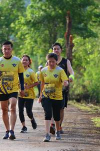 BIB: 0600, 0130
                            <button type="button" onclick="openModal(5061033)" class="btn btn-primary btn-sm float-right btn-popup" data-toggle="modal" data-target=".modal-high-quality">
                        <i class="fas fa-shopping-cart"></i> Add to Cart
                    </button>
                                            <button type="button" onclick="isThisMe(5061033, true)" class="btn btn-success btn-sm float-right btn-popup btn-isme hidden" data-toggle="tooltip" data-placement="bottom" title="นี่คือรูปของคุณใช่ไหม คลิกที่นี่เพื่อเอาเข้าอัลบั้ม">
                        <i class="fas fa-plus"></i> Add to album
                    </button>
                    <button type="button" onclick="isThisMe(5061033, false)" class="btn btn-warning btn-sm float-right btn-popup btn-isnotme hidden">
                        <i class="fas fa-ban"></i> Remove from album
                    </button>