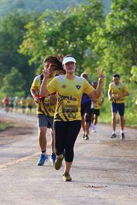 BIB: 0960
                            <button type="button" onclick="openModal(5031685)" class="btn btn-primary btn-sm float-right btn-popup" data-toggle="modal" data-target=".modal-high-quality">
                        <i class="fas fa-shopping-cart"></i> Add to Cart
                    </button>
                                            <button type="button" onclick="isThisMe(5031685, true)" class="btn btn-success btn-sm float-right btn-popup btn-isme hidden" data-toggle="tooltip" data-placement="bottom" title="นี่คือรูปของคุณใช่ไหม คลิกที่นี่เพื่อเอาเข้าอัลบั้ม">
                        <i class="fas fa-plus"></i> Add to album
                    </button>
                    <button type="button" onclick="isThisMe(5031685, false)" class="btn btn-warning btn-sm float-right btn-popup btn-isnotme hidden">
                        <i class="fas fa-ban"></i> Remove from album
                    </button>