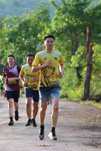 BIB: 910
                            <button type="button" onclick="openModal(5017266)" class="btn btn-primary btn-sm float-right btn-popup" data-toggle="modal" data-target=".modal-high-quality">
                        <i class="fas fa-shopping-cart"></i> Add to Cart
                    </button>
                                            <button type="button" onclick="isThisMe(5017266, true)" class="btn btn-success btn-sm float-right btn-popup btn-isme hidden" data-toggle="tooltip" data-placement="bottom" title="นี่คือรูปของคุณใช่ไหม คลิกที่นี่เพื่อเอาเข้าอัลบั้ม">
                        <i class="fas fa-plus"></i> Add to album
                    </button>
                    <button type="button" onclick="isThisMe(5017266, false)" class="btn btn-warning btn-sm float-right btn-popup btn-isnotme hidden">
                        <i class="fas fa-ban"></i> Remove from album
                    </button>