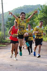 BIB: 1156, 060
                            <button type="button" onclick="openModal(5041491)" class="btn btn-primary btn-sm float-right btn-popup" data-toggle="modal" data-target=".modal-high-quality">
                        <i class="fas fa-shopping-cart"></i> Add to Cart
                    </button>
                                            <button type="button" onclick="isThisMe(5041491, true)" class="btn btn-success btn-sm float-right btn-popup btn-isme hidden" data-toggle="tooltip" data-placement="bottom" title="นี่คือรูปของคุณใช่ไหม คลิกที่นี่เพื่อเอาเข้าอัลบั้ม">
                        <i class="fas fa-plus"></i> Add to album
                    </button>
                    <button type="button" onclick="isThisMe(5041491, false)" class="btn btn-warning btn-sm float-right btn-popup btn-isnotme hidden">
                        <i class="fas fa-ban"></i> Remove from album
                    </button>