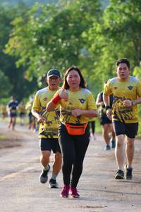 BIB: 0529
                            <button type="button" onclick="openModal(5042925)" class="btn btn-primary btn-sm float-right btn-popup" data-toggle="modal" data-target=".modal-high-quality">
                        <i class="fas fa-shopping-cart"></i> Add to Cart
                    </button>
                                            <button type="button" onclick="isThisMe(5042925, true)" class="btn btn-success btn-sm float-right btn-popup btn-isme hidden" data-toggle="tooltip" data-placement="bottom" title="นี่คือรูปของคุณใช่ไหม คลิกที่นี่เพื่อเอาเข้าอัลบั้ม">
                        <i class="fas fa-plus"></i> Add to album
                    </button>
                    <button type="button" onclick="isThisMe(5042925, false)" class="btn btn-warning btn-sm float-right btn-popup btn-isnotme hidden">
                        <i class="fas fa-ban"></i> Remove from album
                    </button>