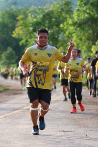 BIB: 0823
                            <button type="button" onclick="openModal(5042409)" class="btn btn-primary btn-sm float-right btn-popup" data-toggle="modal" data-target=".modal-high-quality">
                        <i class="fas fa-shopping-cart"></i> Add to Cart
                    </button>
                                            <button type="button" onclick="isThisMe(5042409, true)" class="btn btn-success btn-sm float-right btn-popup btn-isme hidden" data-toggle="tooltip" data-placement="bottom" title="นี่คือรูปของคุณใช่ไหม คลิกที่นี่เพื่อเอาเข้าอัลบั้ม">
                        <i class="fas fa-plus"></i> Add to album
                    </button>
                    <button type="button" onclick="isThisMe(5042409, false)" class="btn btn-warning btn-sm float-right btn-popup btn-isnotme hidden">
                        <i class="fas fa-ban"></i> Remove from album
                    </button>