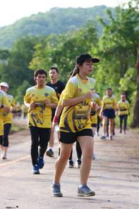 BIB: 0402, 0367
                            <button type="button" onclick="openModal(5075227)" class="btn btn-primary btn-sm float-right btn-popup" data-toggle="modal" data-target=".modal-high-quality">
                        <i class="fas fa-shopping-cart"></i> Add to Cart
                    </button>
                                            <button type="button" onclick="isThisMe(5075227, true)" class="btn btn-success btn-sm float-right btn-popup btn-isme hidden" data-toggle="tooltip" data-placement="bottom" title="นี่คือรูปของคุณใช่ไหม คลิกที่นี่เพื่อเอาเข้าอัลบั้ม">
                        <i class="fas fa-plus"></i> Add to album
                    </button>
                    <button type="button" onclick="isThisMe(5075227, false)" class="btn btn-warning btn-sm float-right btn-popup btn-isnotme hidden">
                        <i class="fas fa-ban"></i> Remove from album
                    </button>