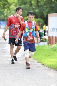 BIB: 0389, 0278
                            <button type="button" onclick="openModal(5186282)" class="btn btn-primary btn-sm float-right btn-popup" data-toggle="modal" data-target=".modal-high-quality">
                        <i class="fas fa-shopping-cart"></i> Add to Cart
                    </button>
                                            <button type="button" onclick="isThisMe(5186282, true)" class="btn btn-success btn-sm float-right btn-popup btn-isme hidden" data-toggle="tooltip" data-placement="bottom" title="นี่คือรูปของคุณใช่ไหม คลิกที่นี่เพื่อเอาเข้าอัลบั้ม">
                        <i class="fas fa-plus"></i> Add to album
                    </button>
                    <button type="button" onclick="isThisMe(5186282, false)" class="btn btn-warning btn-sm float-right btn-popup btn-isnotme hidden">
                        <i class="fas fa-ban"></i> Remove from album
                    </button>