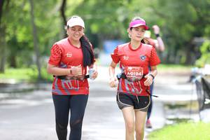 BIB: 0194
                            <button type="button" onclick="openModal(5189837)" class="btn btn-primary btn-sm float-right btn-popup" data-toggle="modal" data-target=".modal-high-quality">
                        <i class="fas fa-shopping-cart"></i> Add to Cart
                    </button>
                                            <button type="button" onclick="isThisMe(5189837, true)" class="btn btn-success btn-sm float-right btn-popup btn-isme hidden" data-toggle="tooltip" data-placement="bottom" title="นี่คือรูปของคุณใช่ไหม คลิกที่นี่เพื่อเอาเข้าอัลบั้ม">
                        <i class="fas fa-plus"></i> Add to album
                    </button>
                    <button type="button" onclick="isThisMe(5189837, false)" class="btn btn-warning btn-sm float-right btn-popup btn-isnotme hidden">
                        <i class="fas fa-ban"></i> Remove from album
                    </button>