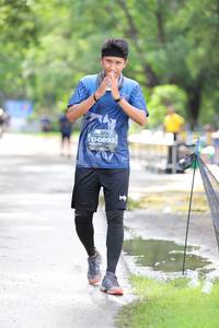 BIB: 0892
                            <button type="button" onclick="openModal(5189163)" class="btn btn-primary btn-sm float-right btn-popup" data-toggle="modal" data-target=".modal-high-quality">
                        <i class="fas fa-shopping-cart"></i> Add to Cart
                    </button>
                                            <button type="button" onclick="isThisMe(5189163, true)" class="btn btn-success btn-sm float-right btn-popup btn-isme hidden" data-toggle="tooltip" data-placement="bottom" title="นี่คือรูปของคุณใช่ไหม คลิกที่นี่เพื่อเอาเข้าอัลบั้ม">
                        <i class="fas fa-plus"></i> Add to album
                    </button>
                    <button type="button" onclick="isThisMe(5189163, false)" class="btn btn-warning btn-sm float-right btn-popup btn-isnotme hidden">
                        <i class="fas fa-ban"></i> Remove from album
                    </button>