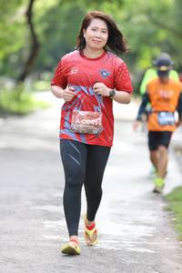 BIB: 041
                            <button type="button" onclick="openModal(5186904)" class="btn btn-primary btn-sm float-right btn-popup" data-toggle="modal" data-target=".modal-high-quality">
                        <i class="fas fa-shopping-cart"></i> Add to Cart
                    </button>
                                            <button type="button" onclick="isThisMe(5186904, true)" class="btn btn-success btn-sm float-right btn-popup btn-isme hidden" data-toggle="tooltip" data-placement="bottom" title="นี่คือรูปของคุณใช่ไหม คลิกที่นี่เพื่อเอาเข้าอัลบั้ม">
                        <i class="fas fa-plus"></i> Add to album
                    </button>
                    <button type="button" onclick="isThisMe(5186904, false)" class="btn btn-warning btn-sm float-right btn-popup btn-isnotme hidden">
                        <i class="fas fa-ban"></i> Remove from album
                    </button>