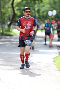 BIB: 1017
                            <button type="button" onclick="openModal(5190108)" class="btn btn-primary btn-sm float-right btn-popup" data-toggle="modal" data-target=".modal-high-quality">
                        <i class="fas fa-shopping-cart"></i> Add to Cart
                    </button>
                                            <button type="button" onclick="isThisMe(5190108, true)" class="btn btn-success btn-sm float-right btn-popup btn-isme hidden" data-toggle="tooltip" data-placement="bottom" title="นี่คือรูปของคุณใช่ไหม คลิกที่นี่เพื่อเอาเข้าอัลบั้ม">
                        <i class="fas fa-plus"></i> Add to album
                    </button>
                    <button type="button" onclick="isThisMe(5190108, false)" class="btn btn-warning btn-sm float-right btn-popup btn-isnotme hidden">
                        <i class="fas fa-ban"></i> Remove from album
                    </button>