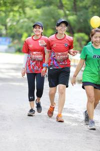 BIB: 0295, 0023
                            <button type="button" onclick="openModal(5187456)" class="btn btn-primary btn-sm float-right btn-popup" data-toggle="modal" data-target=".modal-high-quality">
                        <i class="fas fa-shopping-cart"></i> Add to Cart
                    </button>
                                            <button type="button" onclick="isThisMe(5187456, true)" class="btn btn-success btn-sm float-right btn-popup btn-isme hidden" data-toggle="tooltip" data-placement="bottom" title="นี่คือรูปของคุณใช่ไหม คลิกที่นี่เพื่อเอาเข้าอัลบั้ม">
                        <i class="fas fa-plus"></i> Add to album
                    </button>
                    <button type="button" onclick="isThisMe(5187456, false)" class="btn btn-warning btn-sm float-right btn-popup btn-isnotme hidden">
                        <i class="fas fa-ban"></i> Remove from album
                    </button>