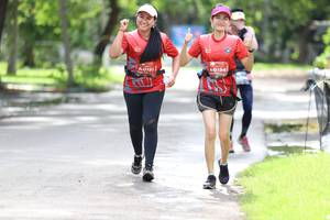 BIB: 0191, 01945
                            <button type="button" onclick="openModal(5189832)" class="btn btn-primary btn-sm float-right btn-popup" data-toggle="modal" data-target=".modal-high-quality">
                        <i class="fas fa-shopping-cart"></i> Add to Cart
                    </button>
                                            <button type="button" onclick="isThisMe(5189832, true)" class="btn btn-success btn-sm float-right btn-popup btn-isme hidden" data-toggle="tooltip" data-placement="bottom" title="นี่คือรูปของคุณใช่ไหม คลิกที่นี่เพื่อเอาเข้าอัลบั้ม">
                        <i class="fas fa-plus"></i> Add to album
                    </button>
                    <button type="button" onclick="isThisMe(5189832, false)" class="btn btn-warning btn-sm float-right btn-popup btn-isnotme hidden">
                        <i class="fas fa-ban"></i> Remove from album
                    </button>