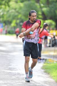 BIB: 0011
                            <button type="button" onclick="openModal(5187756)" class="btn btn-primary btn-sm float-right btn-popup" data-toggle="modal" data-target=".modal-high-quality">
                        <i class="fas fa-shopping-cart"></i> Add to Cart
                    </button>
                                            <button type="button" onclick="isThisMe(5187756, true)" class="btn btn-success btn-sm float-right btn-popup btn-isme hidden" data-toggle="tooltip" data-placement="bottom" title="นี่คือรูปของคุณใช่ไหม คลิกที่นี่เพื่อเอาเข้าอัลบั้ม">
                        <i class="fas fa-plus"></i> Add to album
                    </button>
                    <button type="button" onclick="isThisMe(5187756, false)" class="btn btn-warning btn-sm float-right btn-popup btn-isnotme hidden">
                        <i class="fas fa-ban"></i> Remove from album
                    </button>