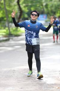 BIB: 0432
                            <button type="button" onclick="openModal(5189552)" class="btn btn-primary btn-sm float-right btn-popup" data-toggle="modal" data-target=".modal-high-quality">
                        <i class="fas fa-shopping-cart"></i> Add to Cart
                    </button>
                                            <button type="button" onclick="isThisMe(5189552, true)" class="btn btn-success btn-sm float-right btn-popup btn-isme hidden" data-toggle="tooltip" data-placement="bottom" title="นี่คือรูปของคุณใช่ไหม คลิกที่นี่เพื่อเอาเข้าอัลบั้ม">
                        <i class="fas fa-plus"></i> Add to album
                    </button>
                    <button type="button" onclick="isThisMe(5189552, false)" class="btn btn-warning btn-sm float-right btn-popup btn-isnotme hidden">
                        <i class="fas fa-ban"></i> Remove from album
                    </button>