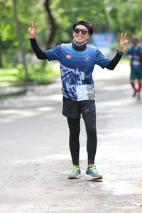 BIB: 0432
                            <button type="button" onclick="openModal(5189551)" class="btn btn-primary btn-sm float-right btn-popup" data-toggle="modal" data-target=".modal-high-quality">
                        <i class="fas fa-shopping-cart"></i> Add to Cart
                    </button>
                                            <button type="button" onclick="isThisMe(5189551, true)" class="btn btn-success btn-sm float-right btn-popup btn-isme hidden" data-toggle="tooltip" data-placement="bottom" title="นี่คือรูปของคุณใช่ไหม คลิกที่นี่เพื่อเอาเข้าอัลบั้ม">
                        <i class="fas fa-plus"></i> Add to album
                    </button>
                    <button type="button" onclick="isThisMe(5189551, false)" class="btn btn-warning btn-sm float-right btn-popup btn-isnotme hidden">
                        <i class="fas fa-ban"></i> Remove from album
                    </button>