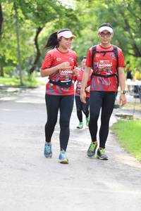 BIB: 0388, 0092
                            <button type="button" onclick="openModal(5187046)" class="btn btn-primary btn-sm float-right btn-popup" data-toggle="modal" data-target=".modal-high-quality">
                        <i class="fas fa-shopping-cart"></i> Add to Cart
                    </button>
                                            <button type="button" onclick="isThisMe(5187046, true)" class="btn btn-success btn-sm float-right btn-popup btn-isme hidden" data-toggle="tooltip" data-placement="bottom" title="นี่คือรูปของคุณใช่ไหม คลิกที่นี่เพื่อเอาเข้าอัลบั้ม">
                        <i class="fas fa-plus"></i> Add to album
                    </button>
                    <button type="button" onclick="isThisMe(5187046, false)" class="btn btn-warning btn-sm float-right btn-popup btn-isnotme hidden">
                        <i class="fas fa-ban"></i> Remove from album
                    </button>
