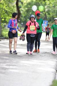 BIB: 1001, 0360
                            <button type="button" onclick="openModal(5187405)" class="btn btn-primary btn-sm float-right btn-popup" data-toggle="modal" data-target=".modal-high-quality">
                        <i class="fas fa-shopping-cart"></i> Add to Cart
                    </button>
                                            <button type="button" onclick="isThisMe(5187405, true)" class="btn btn-success btn-sm float-right btn-popup btn-isme hidden" data-toggle="tooltip" data-placement="bottom" title="นี่คือรูปของคุณใช่ไหม คลิกที่นี่เพื่อเอาเข้าอัลบั้ม">
                        <i class="fas fa-plus"></i> Add to album
                    </button>
                    <button type="button" onclick="isThisMe(5187405, false)" class="btn btn-warning btn-sm float-right btn-popup btn-isnotme hidden">
                        <i class="fas fa-ban"></i> Remove from album
                    </button>