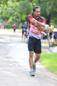 BIB: 0011
                            <button type="button" onclick="openModal(5187762)" class="btn btn-primary btn-sm float-right btn-popup" data-toggle="modal" data-target=".modal-high-quality">
                        <i class="fas fa-shopping-cart"></i> Add to Cart
                    </button>
                                            <button type="button" onclick="isThisMe(5187762, true)" class="btn btn-success btn-sm float-right btn-popup btn-isme hidden" data-toggle="tooltip" data-placement="bottom" title="นี่คือรูปของคุณใช่ไหม คลิกที่นี่เพื่อเอาเข้าอัลบั้ม">
                        <i class="fas fa-plus"></i> Add to album
                    </button>
                    <button type="button" onclick="isThisMe(5187762, false)" class="btn btn-warning btn-sm float-right btn-popup btn-isnotme hidden">
                        <i class="fas fa-ban"></i> Remove from album
                    </button>