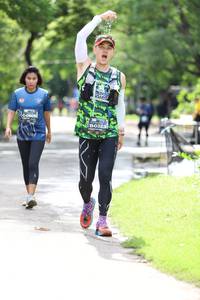 BIB: 0323
                            <button type="button" onclick="openModal(5189925)" class="btn btn-primary btn-sm float-right btn-popup" data-toggle="modal" data-target=".modal-high-quality">
                        <i class="fas fa-shopping-cart"></i> Add to Cart
                    </button>
                                            <button type="button" onclick="isThisMe(5189925, true)" class="btn btn-success btn-sm float-right btn-popup btn-isme hidden" data-toggle="tooltip" data-placement="bottom" title="นี่คือรูปของคุณใช่ไหม คลิกที่นี่เพื่อเอาเข้าอัลบั้ม">
                        <i class="fas fa-plus"></i> Add to album
                    </button>
                    <button type="button" onclick="isThisMe(5189925, false)" class="btn btn-warning btn-sm float-right btn-popup btn-isnotme hidden">
                        <i class="fas fa-ban"></i> Remove from album
                    </button>