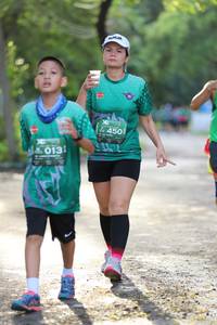 BIB: 450, 013
                            <button type="button" onclick="openModal(5176404)" class="btn btn-primary btn-sm float-right btn-popup" data-toggle="modal" data-target=".modal-high-quality">
                        <i class="fas fa-shopping-cart"></i> Add to Cart
                    </button>
                                            <button type="button" onclick="isThisMe(5176404, true)" class="btn btn-success btn-sm float-right btn-popup btn-isme hidden" data-toggle="tooltip" data-placement="bottom" title="นี่คือรูปของคุณใช่ไหม คลิกที่นี่เพื่อเอาเข้าอัลบั้ม">
                        <i class="fas fa-plus"></i> Add to album
                    </button>
                    <button type="button" onclick="isThisMe(5176404, false)" class="btn btn-warning btn-sm float-right btn-popup btn-isnotme hidden">
                        <i class="fas fa-ban"></i> Remove from album
                    </button>