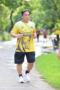BIB: 0900
                            <button type="button" onclick="openModal(5185367)" class="btn btn-primary btn-sm float-right btn-popup" data-toggle="modal" data-target=".modal-high-quality">
                        <i class="fas fa-shopping-cart"></i> Add to Cart
                    </button>
                                            <button type="button" onclick="isThisMe(5185367, true)" class="btn btn-success btn-sm float-right btn-popup btn-isme hidden" data-toggle="tooltip" data-placement="bottom" title="นี่คือรูปของคุณใช่ไหม คลิกที่นี่เพื่อเอาเข้าอัลบั้ม">
                        <i class="fas fa-plus"></i> Add to album
                    </button>
                    <button type="button" onclick="isThisMe(5185367, false)" class="btn btn-warning btn-sm float-right btn-popup btn-isnotme hidden">
                        <i class="fas fa-ban"></i> Remove from album
                    </button>