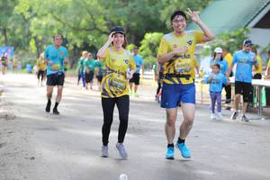 BIB: 0970, 961
                            <button type="button" onclick="openModal(5180084)" class="btn btn-primary btn-sm float-right btn-popup" data-toggle="modal" data-target=".modal-high-quality">
                        <i class="fas fa-shopping-cart"></i> Add to Cart
                    </button>
                                            <button type="button" onclick="isThisMe(5180084, true)" class="btn btn-success btn-sm float-right btn-popup btn-isme hidden" data-toggle="tooltip" data-placement="bottom" title="นี่คือรูปของคุณใช่ไหม คลิกที่นี่เพื่อเอาเข้าอัลบั้ม">
                        <i class="fas fa-plus"></i> Add to album
                    </button>
                    <button type="button" onclick="isThisMe(5180084, false)" class="btn btn-warning btn-sm float-right btn-popup btn-isnotme hidden">
                        <i class="fas fa-ban"></i> Remove from album
                    </button>