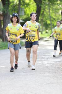 BIB: 0385, 038
                            <button type="button" onclick="openModal(5183073)" class="btn btn-primary btn-sm float-right btn-popup" data-toggle="modal" data-target=".modal-high-quality">
                        <i class="fas fa-shopping-cart"></i> Add to Cart
                    </button>
                                            <button type="button" onclick="isThisMe(5183073, true)" class="btn btn-success btn-sm float-right btn-popup btn-isme hidden" data-toggle="tooltip" data-placement="bottom" title="นี่คือรูปของคุณใช่ไหม คลิกที่นี่เพื่อเอาเข้าอัลบั้ม">
                        <i class="fas fa-plus"></i> Add to album
                    </button>
                    <button type="button" onclick="isThisMe(5183073, false)" class="btn btn-warning btn-sm float-right btn-popup btn-isnotme hidden">
                        <i class="fas fa-ban"></i> Remove from album
                    </button>