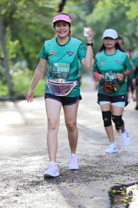 BIB: 265
                            <button type="button" onclick="openModal(5178174)" class="btn btn-primary btn-sm float-right btn-popup" data-toggle="modal" data-target=".modal-high-quality">
                        <i class="fas fa-shopping-cart"></i> Add to Cart
                    </button>
                                            <button type="button" onclick="isThisMe(5178174, true)" class="btn btn-success btn-sm float-right btn-popup btn-isme hidden" data-toggle="tooltip" data-placement="bottom" title="นี่คือรูปของคุณใช่ไหม คลิกที่นี่เพื่อเอาเข้าอัลบั้ม">
                        <i class="fas fa-plus"></i> Add to album
                    </button>
                    <button type="button" onclick="isThisMe(5178174, false)" class="btn btn-warning btn-sm float-right btn-popup btn-isnotme hidden">
                        <i class="fas fa-ban"></i> Remove from album
                    </button>