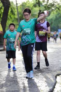 BIB: 449, 1299, 554
                            <button type="button" onclick="openModal(5178499)" class="btn btn-primary btn-sm float-right btn-popup" data-toggle="modal" data-target=".modal-high-quality">
                        <i class="fas fa-shopping-cart"></i> Add to Cart
                    </button>
                                            <button type="button" onclick="isThisMe(5178499, true)" class="btn btn-success btn-sm float-right btn-popup btn-isme hidden" data-toggle="tooltip" data-placement="bottom" title="นี่คือรูปของคุณใช่ไหม คลิกที่นี่เพื่อเอาเข้าอัลบั้ม">
                        <i class="fas fa-plus"></i> Add to album
                    </button>
                    <button type="button" onclick="isThisMe(5178499, false)" class="btn btn-warning btn-sm float-right btn-popup btn-isnotme hidden">
                        <i class="fas fa-ban"></i> Remove from album
                    </button>