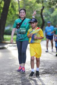 BIB: 606
                            <button type="button" onclick="openModal(5177659)" class="btn btn-primary btn-sm float-right btn-popup" data-toggle="modal" data-target=".modal-high-quality">
                        <i class="fas fa-shopping-cart"></i> Add to Cart
                    </button>
                                            <button type="button" onclick="isThisMe(5177659, true)" class="btn btn-success btn-sm float-right btn-popup btn-isme hidden" data-toggle="tooltip" data-placement="bottom" title="นี่คือรูปของคุณใช่ไหม คลิกที่นี่เพื่อเอาเข้าอัลบั้ม">
                        <i class="fas fa-plus"></i> Add to album
                    </button>
                    <button type="button" onclick="isThisMe(5177659, false)" class="btn btn-warning btn-sm float-right btn-popup btn-isnotme hidden">
                        <i class="fas fa-ban"></i> Remove from album
                    </button>