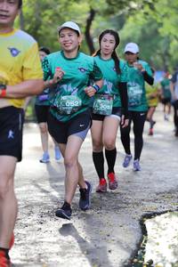 BIB: 052, 305
                            <button type="button" onclick="openModal(5178212)" class="btn btn-primary btn-sm float-right btn-popup" data-toggle="modal" data-target=".modal-high-quality">
                        <i class="fas fa-shopping-cart"></i> Add to Cart
                    </button>
                                            <button type="button" onclick="isThisMe(5178212, true)" class="btn btn-success btn-sm float-right btn-popup btn-isme hidden" data-toggle="tooltip" data-placement="bottom" title="นี่คือรูปของคุณใช่ไหม คลิกที่นี่เพื่อเอาเข้าอัลบั้ม">
                        <i class="fas fa-plus"></i> Add to album
                    </button>
                    <button type="button" onclick="isThisMe(5178212, false)" class="btn btn-warning btn-sm float-right btn-popup btn-isnotme hidden">
                        <i class="fas fa-ban"></i> Remove from album
                    </button>