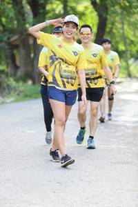 BIB: 0220, 0318
                            <button type="button" onclick="openModal(5182707)" class="btn btn-primary btn-sm float-right btn-popup" data-toggle="modal" data-target=".modal-high-quality">
                        <i class="fas fa-shopping-cart"></i> Add to Cart
                    </button>
                                            <button type="button" onclick="isThisMe(5182707, true)" class="btn btn-success btn-sm float-right btn-popup btn-isme hidden" data-toggle="tooltip" data-placement="bottom" title="นี่คือรูปของคุณใช่ไหม คลิกที่นี่เพื่อเอาเข้าอัลบั้ม">
                        <i class="fas fa-plus"></i> Add to album
                    </button>
                    <button type="button" onclick="isThisMe(5182707, false)" class="btn btn-warning btn-sm float-right btn-popup btn-isnotme hidden">
                        <i class="fas fa-ban"></i> Remove from album
                    </button>