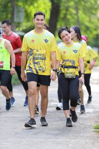 BIB: 0816, 0817
                            <button type="button" onclick="openModal(5182336)" class="btn btn-primary btn-sm float-right btn-popup" data-toggle="modal" data-target=".modal-high-quality">
                        <i class="fas fa-shopping-cart"></i> Add to Cart
                    </button>
                                            <button type="button" onclick="isThisMe(5182336, true)" class="btn btn-success btn-sm float-right btn-popup btn-isme hidden" data-toggle="tooltip" data-placement="bottom" title="นี่คือรูปของคุณใช่ไหม คลิกที่นี่เพื่อเอาเข้าอัลบั้ม">
                        <i class="fas fa-plus"></i> Add to album
                    </button>
                    <button type="button" onclick="isThisMe(5182336, false)" class="btn btn-warning btn-sm float-right btn-popup btn-isnotme hidden">
                        <i class="fas fa-ban"></i> Remove from album
                    </button>