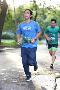 BIB: 726
                            <button type="button" onclick="openModal(5176110)" class="btn btn-primary btn-sm float-right btn-popup" data-toggle="modal" data-target=".modal-high-quality">
                        <i class="fas fa-shopping-cart"></i> Add to Cart
                    </button>
                                            <button type="button" onclick="isThisMe(5176110, true)" class="btn btn-success btn-sm float-right btn-popup btn-isme hidden" data-toggle="tooltip" data-placement="bottom" title="นี่คือรูปของคุณใช่ไหม คลิกที่นี่เพื่อเอาเข้าอัลบั้ม">
                        <i class="fas fa-plus"></i> Add to album
                    </button>
                    <button type="button" onclick="isThisMe(5176110, false)" class="btn btn-warning btn-sm float-right btn-popup btn-isnotme hidden">
                        <i class="fas fa-ban"></i> Remove from album
                    </button>