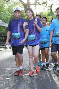 BIB: 121
                            <button type="button" onclick="openModal(5177727)" class="btn btn-primary btn-sm float-right btn-popup" data-toggle="modal" data-target=".modal-high-quality">
                        <i class="fas fa-shopping-cart"></i> Add to Cart
                    </button>
                                            <button type="button" onclick="isThisMe(5177727, true)" class="btn btn-success btn-sm float-right btn-popup btn-isme hidden" data-toggle="tooltip" data-placement="bottom" title="นี่คือรูปของคุณใช่ไหม คลิกที่นี่เพื่อเอาเข้าอัลบั้ม">
                        <i class="fas fa-plus"></i> Add to album
                    </button>
                    <button type="button" onclick="isThisMe(5177727, false)" class="btn btn-warning btn-sm float-right btn-popup btn-isnotme hidden">
                        <i class="fas fa-ban"></i> Remove from album
                    </button>