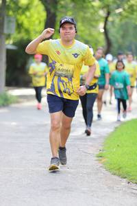BIB: 0161
                            <button type="button" onclick="openModal(5181364)" class="btn btn-primary btn-sm float-right btn-popup" data-toggle="modal" data-target=".modal-high-quality">
                        <i class="fas fa-shopping-cart"></i> Add to Cart
                    </button>
                                            <button type="button" onclick="isThisMe(5181364, true)" class="btn btn-success btn-sm float-right btn-popup btn-isme hidden" data-toggle="tooltip" data-placement="bottom" title="นี่คือรูปของคุณใช่ไหม คลิกที่นี่เพื่อเอาเข้าอัลบั้ม">
                        <i class="fas fa-plus"></i> Add to album
                    </button>
                    <button type="button" onclick="isThisMe(5181364, false)" class="btn btn-warning btn-sm float-right btn-popup btn-isnotme hidden">
                        <i class="fas fa-ban"></i> Remove from album
                    </button>
