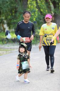 BIB: 0615, 0198
                            <button type="button" onclick="openModal(5182358)" class="btn btn-primary btn-sm float-right btn-popup" data-toggle="modal" data-target=".modal-high-quality">
                        <i class="fas fa-shopping-cart"></i> Add to Cart
                    </button>
                                            <button type="button" onclick="isThisMe(5182358, true)" class="btn btn-success btn-sm float-right btn-popup btn-isme hidden" data-toggle="tooltip" data-placement="bottom" title="นี่คือรูปของคุณใช่ไหม คลิกที่นี่เพื่อเอาเข้าอัลบั้ม">
                        <i class="fas fa-plus"></i> Add to album
                    </button>
                    <button type="button" onclick="isThisMe(5182358, false)" class="btn btn-warning btn-sm float-right btn-popup btn-isnotme hidden">
                        <i class="fas fa-ban"></i> Remove from album
                    </button>