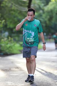 BIB: 299
                            <button type="button" onclick="openModal(5176036)" class="btn btn-primary btn-sm float-right btn-popup" data-toggle="modal" data-target=".modal-high-quality">
                        <i class="fas fa-shopping-cart"></i> Add to Cart
                    </button>
                                            <button type="button" onclick="isThisMe(5176036, true)" class="btn btn-success btn-sm float-right btn-popup btn-isme hidden" data-toggle="tooltip" data-placement="bottom" title="นี่คือรูปของคุณใช่ไหม คลิกที่นี่เพื่อเอาเข้าอัลบั้ม">
                        <i class="fas fa-plus"></i> Add to album
                    </button>
                    <button type="button" onclick="isThisMe(5176036, false)" class="btn btn-warning btn-sm float-right btn-popup btn-isnotme hidden">
                        <i class="fas fa-ban"></i> Remove from album
                    </button>