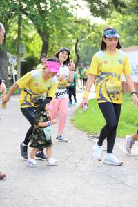 BIB: 0682
                            <button type="button" onclick="openModal(5182361)" class="btn btn-primary btn-sm float-right btn-popup" data-toggle="modal" data-target=".modal-high-quality">
                        <i class="fas fa-shopping-cart"></i> Add to Cart
                    </button>
                                            <button type="button" onclick="isThisMe(5182361, true)" class="btn btn-success btn-sm float-right btn-popup btn-isme hidden" data-toggle="tooltip" data-placement="bottom" title="นี่คือรูปของคุณใช่ไหม คลิกที่นี่เพื่อเอาเข้าอัลบั้ม">
                        <i class="fas fa-plus"></i> Add to album
                    </button>
                    <button type="button" onclick="isThisMe(5182361, false)" class="btn btn-warning btn-sm float-right btn-popup btn-isnotme hidden">
                        <i class="fas fa-ban"></i> Remove from album
                    </button>