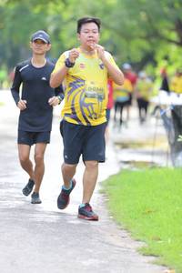 BIB: 034
                            <button type="button" onclick="openModal(5183902)" class="btn btn-primary btn-sm float-right btn-popup" data-toggle="modal" data-target=".modal-high-quality">
                        <i class="fas fa-shopping-cart"></i> Add to Cart
                    </button>
                                            <button type="button" onclick="isThisMe(5183902, true)" class="btn btn-success btn-sm float-right btn-popup btn-isme hidden" data-toggle="tooltip" data-placement="bottom" title="นี่คือรูปของคุณใช่ไหม คลิกที่นี่เพื่อเอาเข้าอัลบั้ม">
                        <i class="fas fa-plus"></i> Add to album
                    </button>
                    <button type="button" onclick="isThisMe(5183902, false)" class="btn btn-warning btn-sm float-right btn-popup btn-isnotme hidden">
                        <i class="fas fa-ban"></i> Remove from album
                    </button>