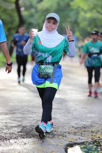 BIB: 096
                            <button type="button" onclick="openModal(5177891)" class="btn btn-primary btn-sm float-right btn-popup" data-toggle="modal" data-target=".modal-high-quality">
                        <i class="fas fa-shopping-cart"></i> Add to Cart
                    </button>
                                            <button type="button" onclick="isThisMe(5177891, true)" class="btn btn-success btn-sm float-right btn-popup btn-isme hidden" data-toggle="tooltip" data-placement="bottom" title="นี่คือรูปของคุณใช่ไหม คลิกที่นี่เพื่อเอาเข้าอัลบั้ม">
                        <i class="fas fa-plus"></i> Add to album
                    </button>
                    <button type="button" onclick="isThisMe(5177891, false)" class="btn btn-warning btn-sm float-right btn-popup btn-isnotme hidden">
                        <i class="fas fa-ban"></i> Remove from album
                    </button>