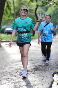 BIB: 046, 6711
                            <button type="button" onclick="openModal(5178126)" class="btn btn-primary btn-sm float-right btn-popup" data-toggle="modal" data-target=".modal-high-quality">
                        <i class="fas fa-shopping-cart"></i> Add to Cart
                    </button>
                                            <button type="button" onclick="isThisMe(5178126, true)" class="btn btn-success btn-sm float-right btn-popup btn-isme hidden" data-toggle="tooltip" data-placement="bottom" title="นี่คือรูปของคุณใช่ไหม คลิกที่นี่เพื่อเอาเข้าอัลบั้ม">
                        <i class="fas fa-plus"></i> Add to album
                    </button>
                    <button type="button" onclick="isThisMe(5178126, false)" class="btn btn-warning btn-sm float-right btn-popup btn-isnotme hidden">
                        <i class="fas fa-ban"></i> Remove from album
                    </button>