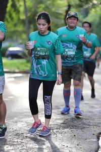 BIB: 650
                            <button type="button" onclick="openModal(5178040)" class="btn btn-primary btn-sm float-right btn-popup" data-toggle="modal" data-target=".modal-high-quality">
                        <i class="fas fa-shopping-cart"></i> Add to Cart
                    </button>
                                            <button type="button" onclick="isThisMe(5178040, true)" class="btn btn-success btn-sm float-right btn-popup btn-isme hidden" data-toggle="tooltip" data-placement="bottom" title="นี่คือรูปของคุณใช่ไหม คลิกที่นี่เพื่อเอาเข้าอัลบั้ม">
                        <i class="fas fa-plus"></i> Add to album
                    </button>
                    <button type="button" onclick="isThisMe(5178040, false)" class="btn btn-warning btn-sm float-right btn-popup btn-isnotme hidden">
                        <i class="fas fa-ban"></i> Remove from album
                    </button>