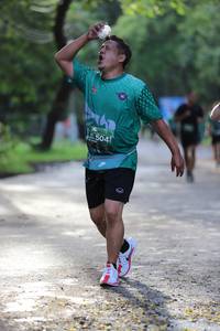 BIB: 504
                            <button type="button" onclick="openModal(5176325)" class="btn btn-primary btn-sm float-right btn-popup" data-toggle="modal" data-target=".modal-high-quality">
                        <i class="fas fa-shopping-cart"></i> Add to Cart
                    </button>
                                            <button type="button" onclick="isThisMe(5176325, true)" class="btn btn-success btn-sm float-right btn-popup btn-isme hidden" data-toggle="tooltip" data-placement="bottom" title="นี่คือรูปของคุณใช่ไหม คลิกที่นี่เพื่อเอาเข้าอัลบั้ม">
                        <i class="fas fa-plus"></i> Add to album
                    </button>
                    <button type="button" onclick="isThisMe(5176325, false)" class="btn btn-warning btn-sm float-right btn-popup btn-isnotme hidden">
                        <i class="fas fa-ban"></i> Remove from album
                    </button>