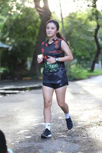 BIB: 727
                            <button type="button" onclick="openModal(5176101)" class="btn btn-primary btn-sm float-right btn-popup" data-toggle="modal" data-target=".modal-high-quality">
                        <i class="fas fa-shopping-cart"></i> Add to Cart
                    </button>
                                            <button type="button" onclick="isThisMe(5176101, true)" class="btn btn-success btn-sm float-right btn-popup btn-isme hidden" data-toggle="tooltip" data-placement="bottom" title="นี่คือรูปของคุณใช่ไหม คลิกที่นี่เพื่อเอาเข้าอัลบั้ม">
                        <i class="fas fa-plus"></i> Add to album
                    </button>
                    <button type="button" onclick="isThisMe(5176101, false)" class="btn btn-warning btn-sm float-right btn-popup btn-isnotme hidden">
                        <i class="fas fa-ban"></i> Remove from album
                    </button>